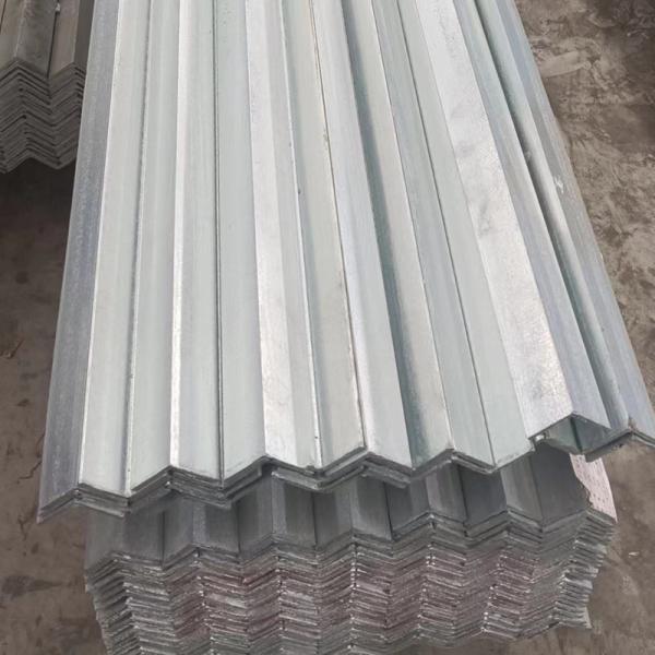 Q235 Hot Rolled Angle Steel 4380mm For Construction Machinery