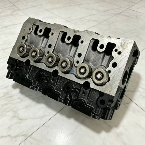 Precision Cylinder Head Assembly 3TNV88 / 3TNV88-B Yanmar Cylinder Head