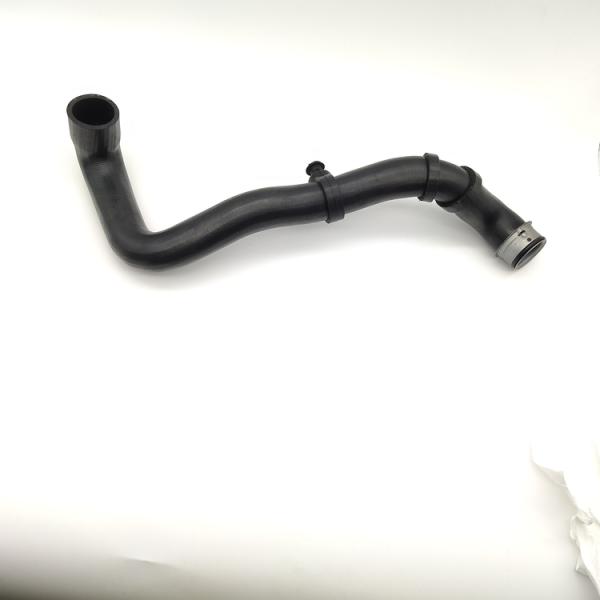 2035012882 SQCS Intercambiador de calor manguera de agua aislada para el radiador inferior del Benz Sprinter