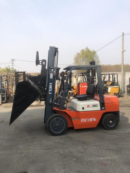 3 Ton Used Diesel Forklift With Hydraulic Tipping Bucket For Loading Unloading Loose Materials
