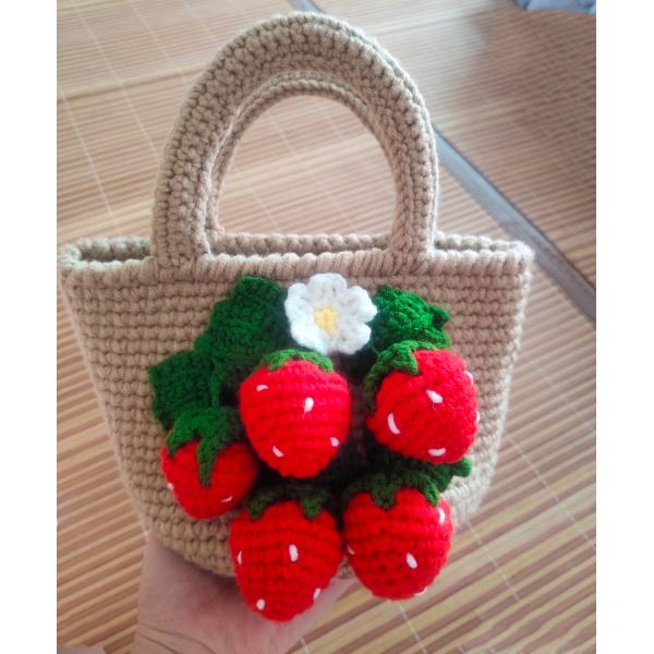 Brown Wool Hand Woven Bags 3D Strawberry For Girls 13cm×14cm