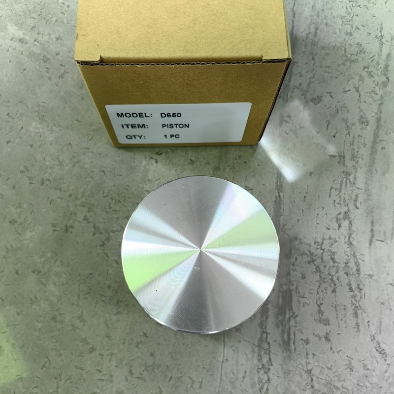 Engine Piston D650 for Kubota Diesel Engine Overhaul Replacement Part