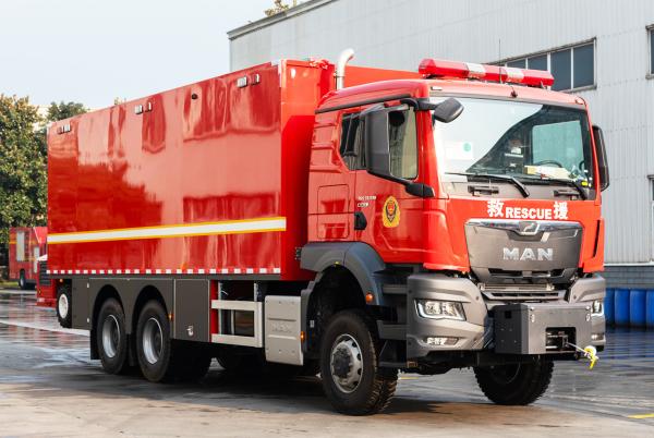 Equipamento de homem Camião de combate a incêndios Veículo especializado de boa qualidade Fábrica da China