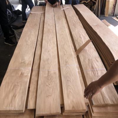 Mountain Pattern Natural Wood Veneer With Excellent Durability