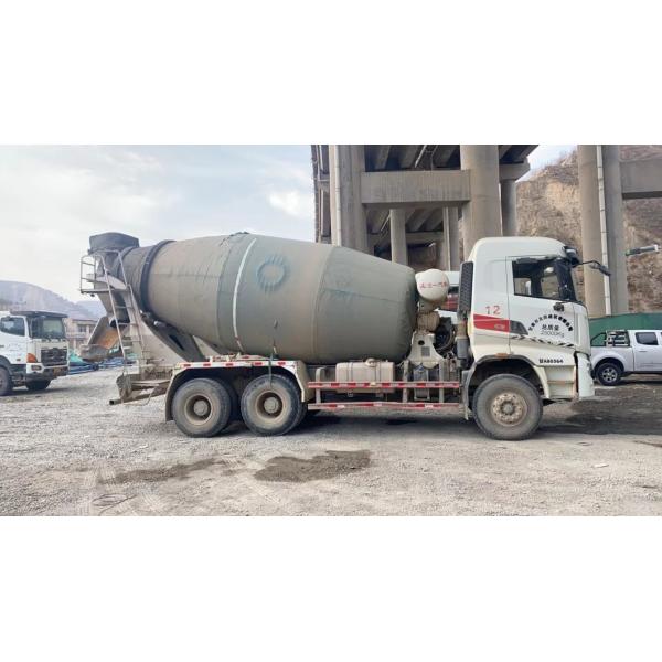 Caminhões móveis de concreto de 12 metros quadrados com alta capacidade de carga