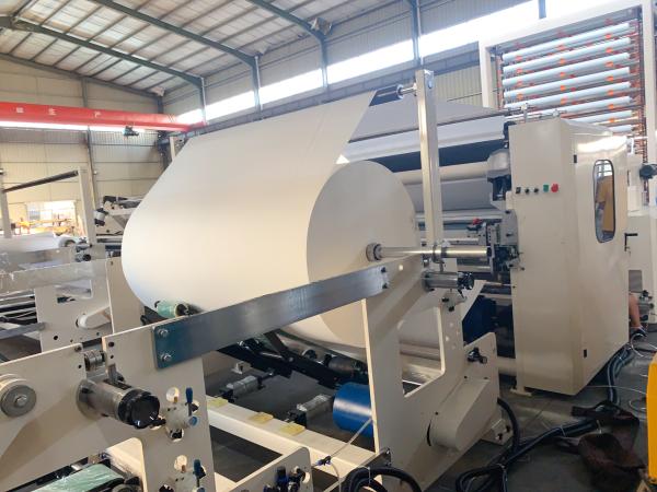 Perfurando o enrolamento de toalha de cozinha da máquina da fatura de lenço de papel do toalete do diâmetro de 1200mm