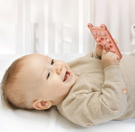 Bear Shaped Baby Tooth Grinder Heat Resistant Silicone Teething Toy with OEM Accepted