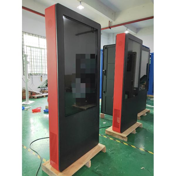55-inch custom-made vertical advertising screen in black and red for shopping malls