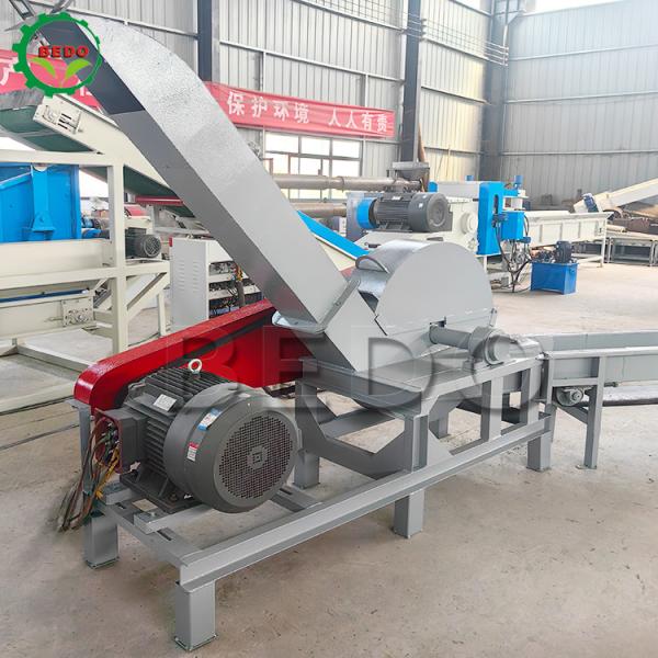 37KW Forestry Wood Chipper Machine Feed Conveyor 25-35mm Chips Drum Type Shredder