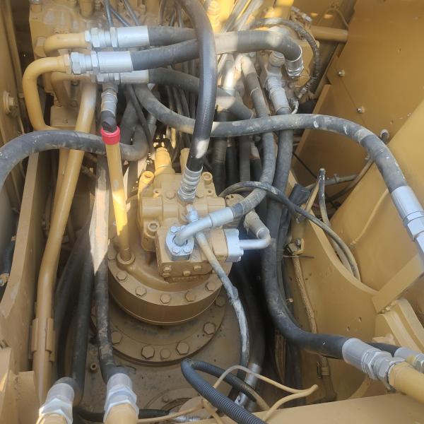 The used cat320C excavator is imported from Japan