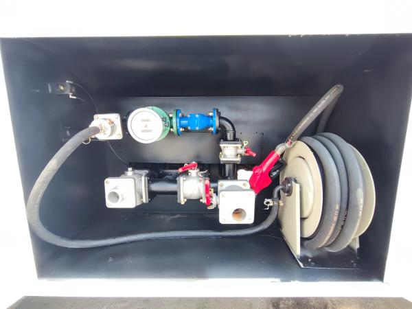 Best Selling FOTON 6*4 Diesel Fuel Storage Tanker Truck 20000Liter Steel Material Low Price Refueling Vehicles Fuel Bowser Truck