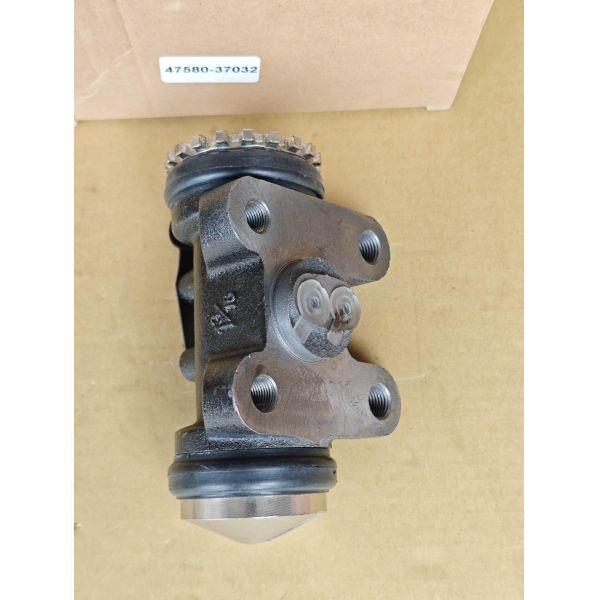 47580-37032 Brake cylinder FOR HINO 300