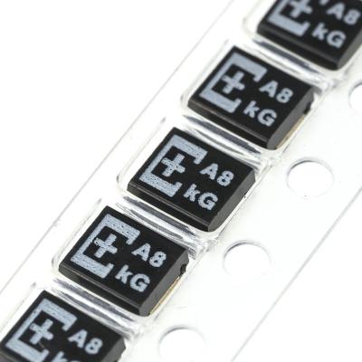 Bas condensateurs à tantale d'esr 8TPE100MAZB 100uF
