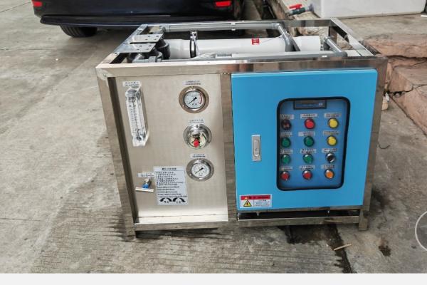 JC-ZD1T/D Civilian Small Scale Brackish Water Purification System AC220V-380V / 50-60Hz Power Supply
