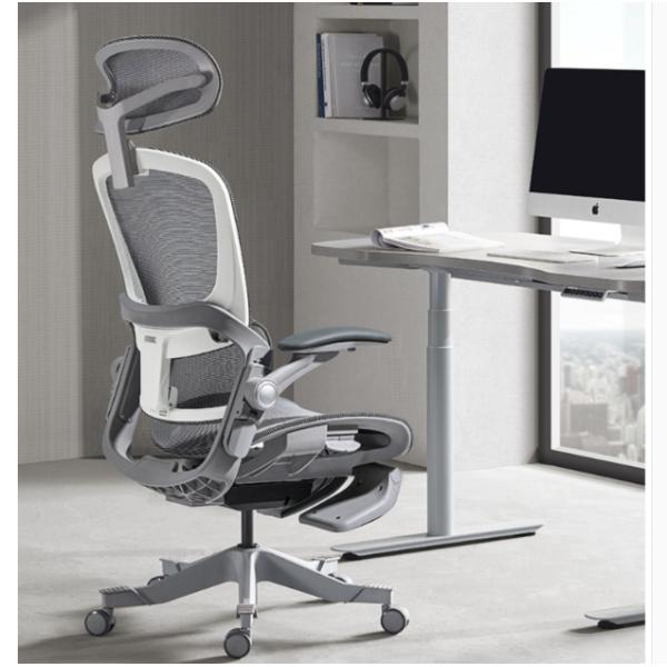 Customized Boss Swivel Office Chair with Adjustable Footrest and Aluminum Metal Armrest