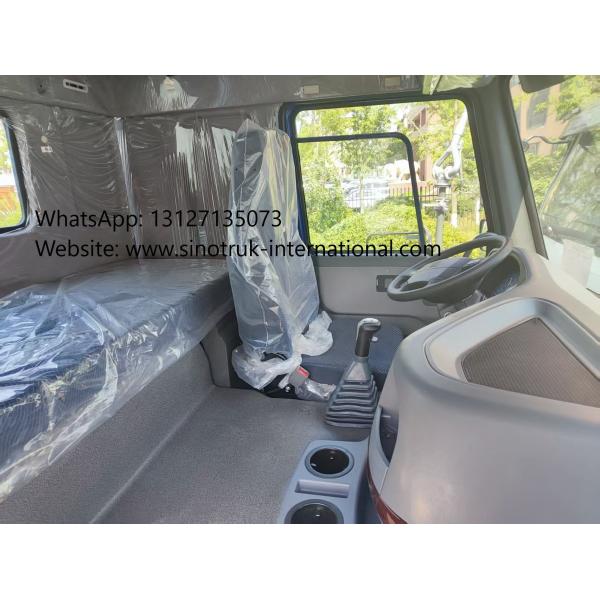 Heavy-Duty HOWO 8*4 400HP LHD Fuel Truck 40CBM Double Tank System For Long-Range Fuel Distribution