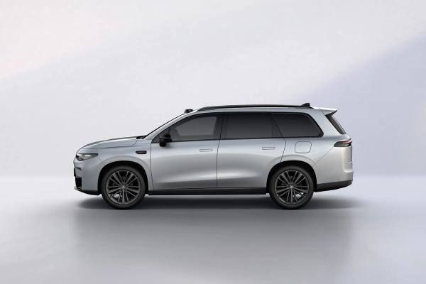 2024 Leapmotor C16: Advanced Electric SUV with 200kw Power, 5-Door, 6-Seater, Extended Range of 400km