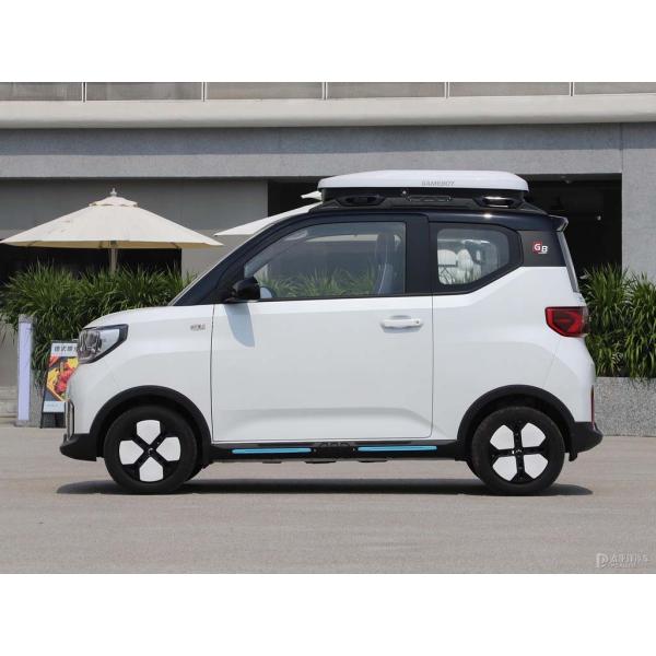 Small mini electric vehicle made in China spot sale by SAIC Wuling