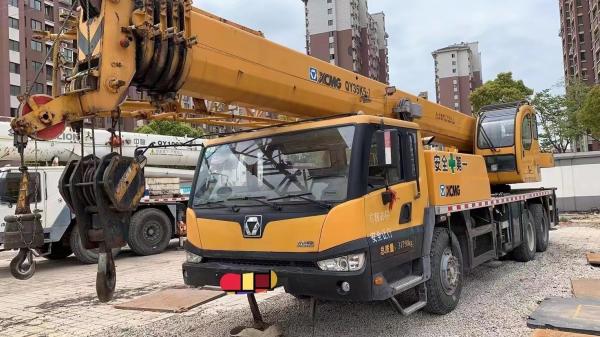 Cran hydraulique de 25 tonnes Cran mobile utilisé Cran élévateur avec certification ISO9001