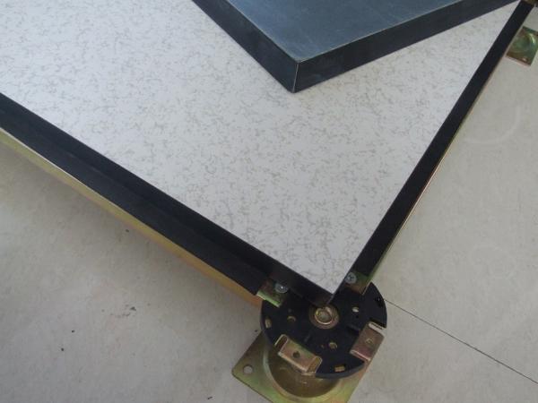 High Density , Heat-preventing Calcium Silicate Panel 500 * 500 * 22 mm
