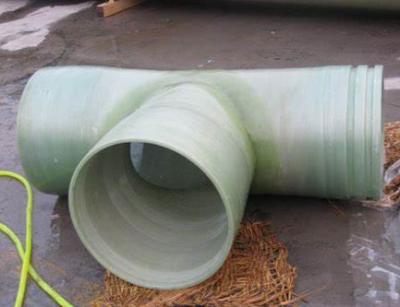 Tubo de fibra de vidro de três vias e quatro vias Cotovelo Tee FRP GRP igual e redução de tees 6m 12m