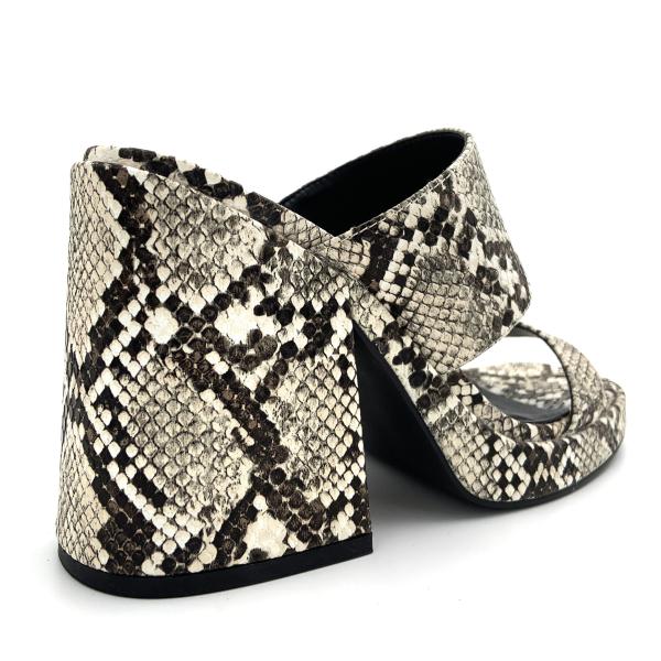 Женские мулевые каблуки, каблуки с резиновой подошвой и кожаной верхней частью.