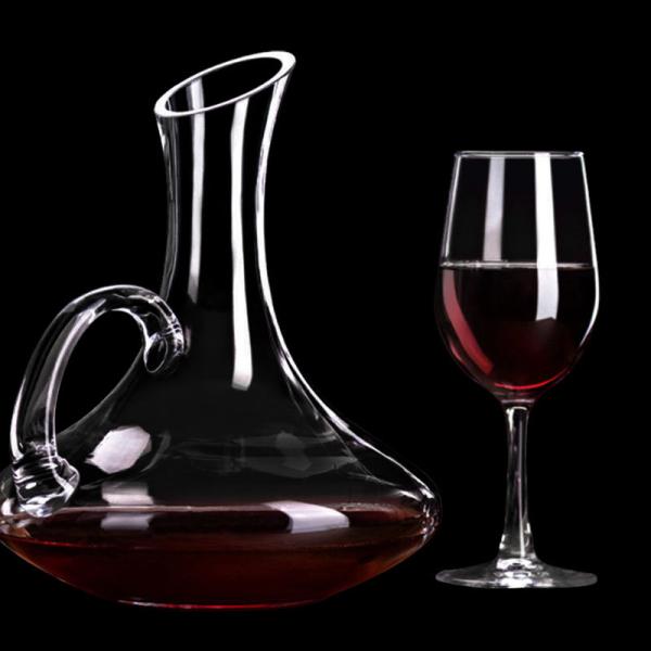 Vente en gros d'aérateur de décanteur de vin en cristal sans plomb, fabriqué à la main.