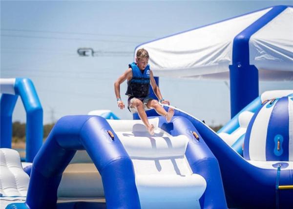 Commercial Inflatable Aqua Park Large Size Puncture Proof  Easy Maintain CE Certificated