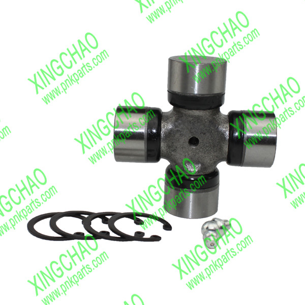 AL160144 JD Tractor Parts Universal Joint Cross For Front Axle Assembly AL174482