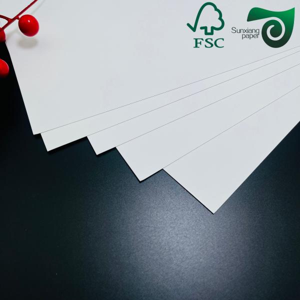 FSC 170gm 190gm SBS Carton de papier C1S une face blanche revêtue 70cm 100cm Pour les boîtes d'emballage