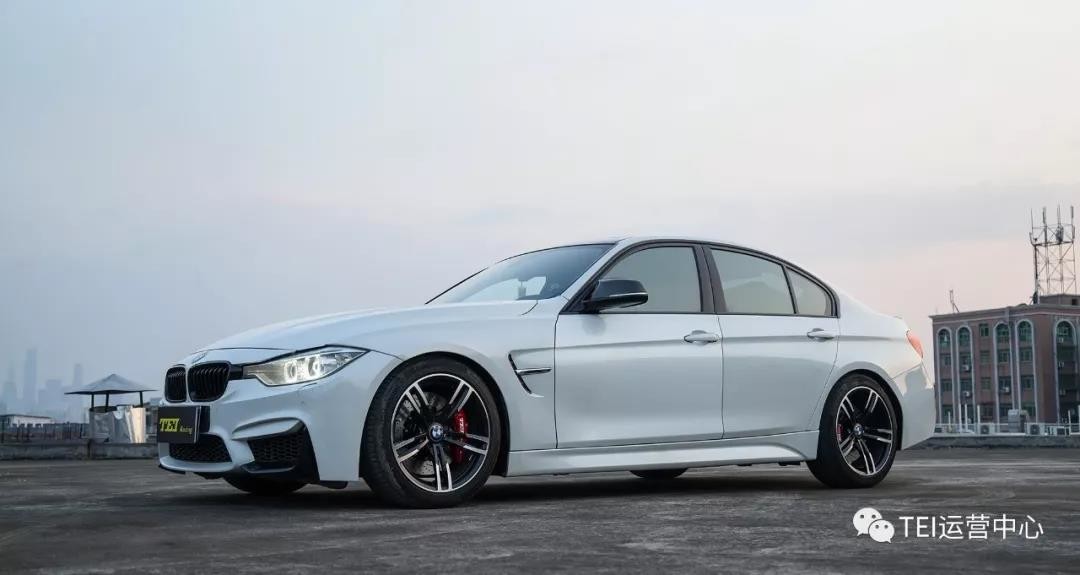 Большие тормозные комплекты для BMW F30 F35 F10 18 дюймовое переднее и заднее колесо с 355 * 32 мм ротором