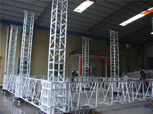 Outdoor Triangular Folding Truss Customized 4mm Thickness Fast Installation