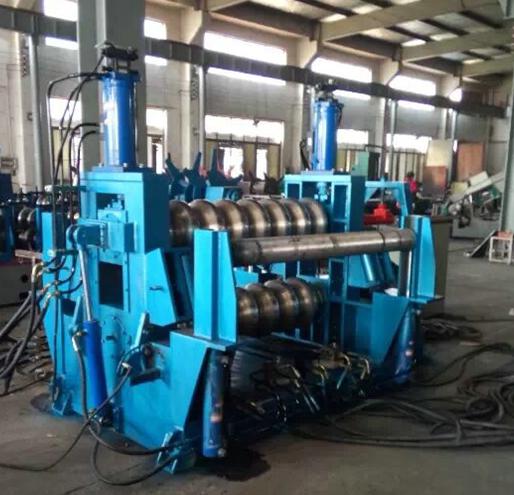 Material Galvanized Steel Thickness 1-5mm Professional Silo Corrugated Roll Forming Equipment 18 Station