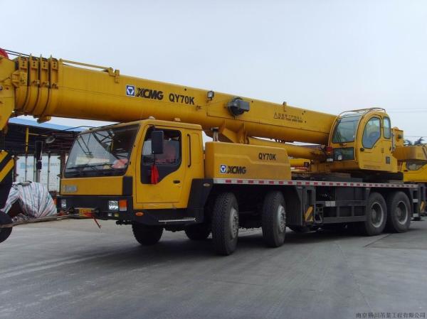 Large 110 Ton Lifting Capability Mobile Truck Mounted Crane 5 Section Boom