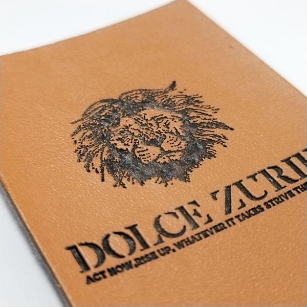 Изготовленный на заказ ярлык выбил кожаные заплаты для джинсов сумок одежды