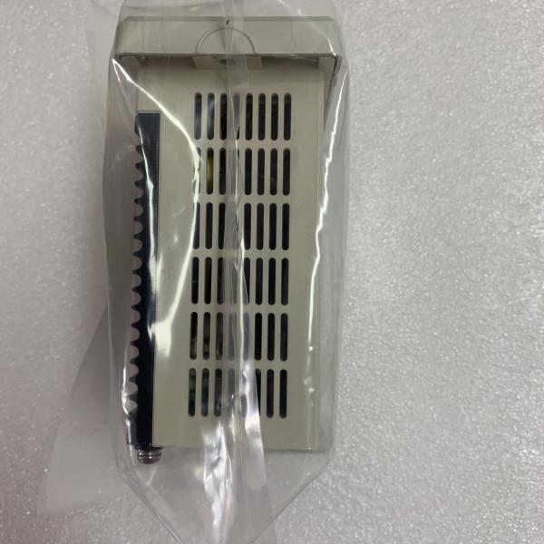 ВОСТОЧНЫЙ DC МОТОРА BMUD120-C2 БЕЗЩЕТОЧНЫЙ ЕДЕТ НА АВТОМОБИЛЕ ПРИВОД 3PHASE 200-240V НОВЫЙ