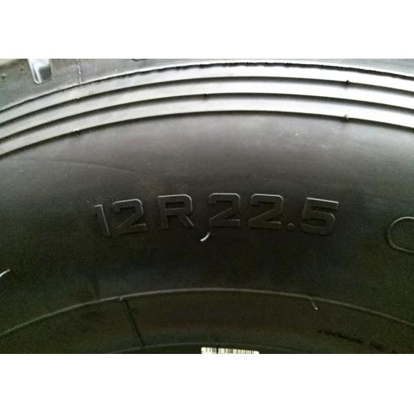 Three Rib Grooves Highway Truck Tires Widen Tread Excellent Wear Resistance