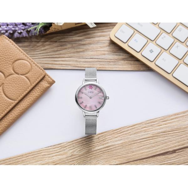 Montre de quartz d'alliage de surface de diamant de mode, montres-bracelet de dames de quartz de bande de maille