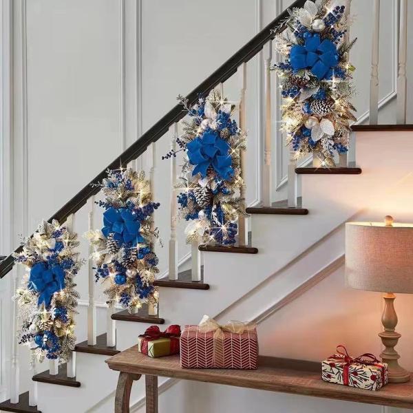 Plush Cloth and Plastic Door Hanging Rattan Wreath for Hotel Christmas Decoration