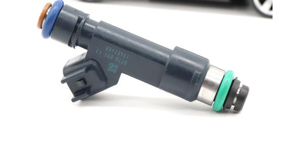 12625029 12602480 Car Fuel Injector Automotive Engine Parts For Chevrolet Cobalt HHR