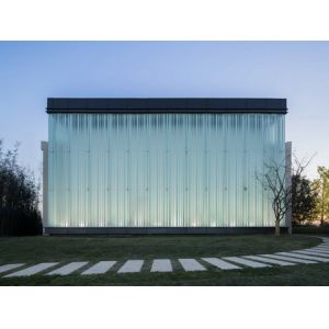 Эмалированное стекло в уникальных формах для художественного украшения