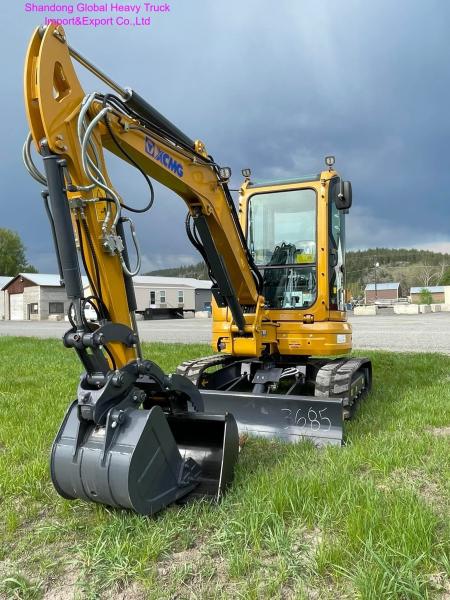 XCMG XE35U 3.5-ton Mini Crawler Excavator with 0.06m3 Bucket Capacity and 15.4kw Power