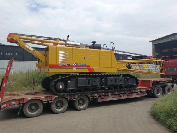 85 Ton Crawler Articulating Boom Crane / Telescopic Boom Truck Mounted Crane Color Can Optional