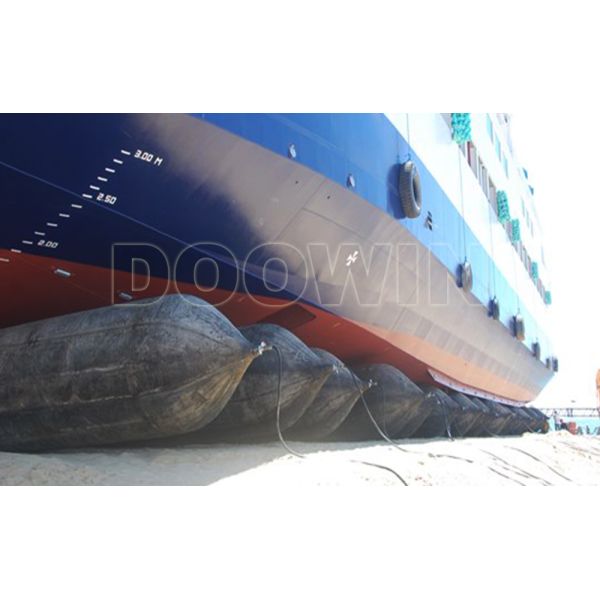 Length 5m-30m Ship Launching Marine Airbags Customized With Nylon Rubber Inner Material