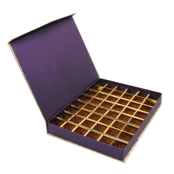 Customized Ribbon Luxury Gift Box Eco Friendly With Top And Bottom Covers