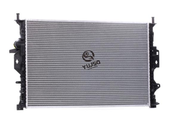Aluminum Car Radiator for Volvo Land-Rover Ford OEM 31261105