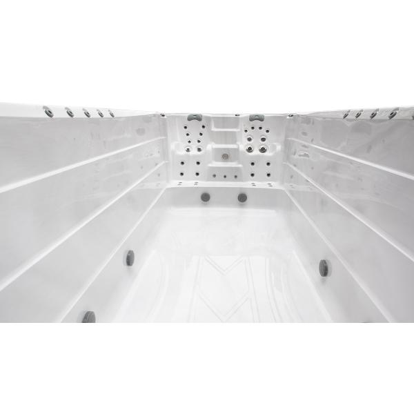 Акриловый бассейн с массажным оборудованием