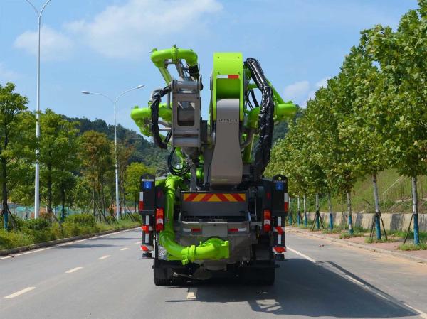 2025 Brand New Zoomlion 62m Truck Mounted Concrete Pump Truck construction machinery with Mecedes Benz chassis