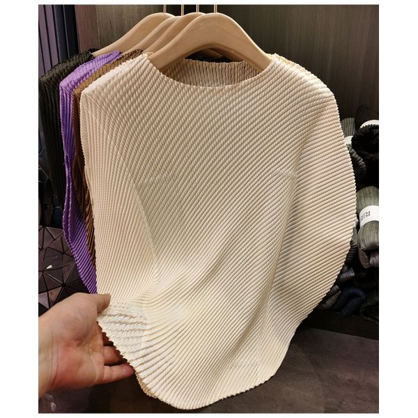 Women's Loose-Fitting Batwing Sleeve T-Shirt for Spring Summer Casual New Solid Color Dragon Scale Design