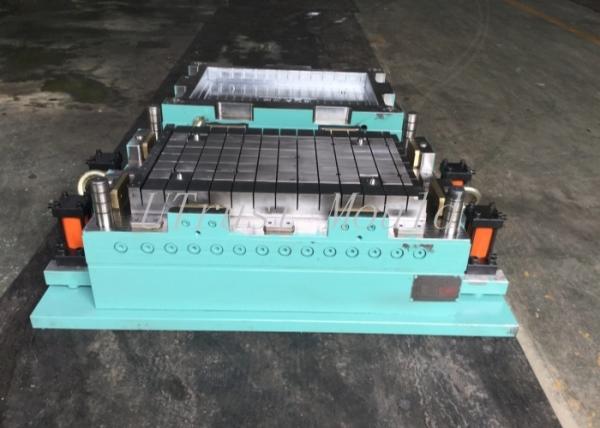 Moule de compression à une seule cavité pour la production de couvertures de puits de canalisation SMC